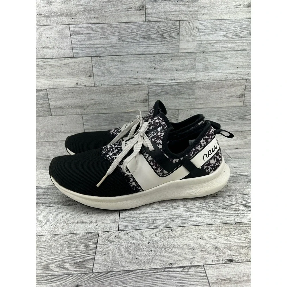 New Balance FuelCore Energize Black White Graphic Sneakers WNRGSMP1 Women Sz 8.5